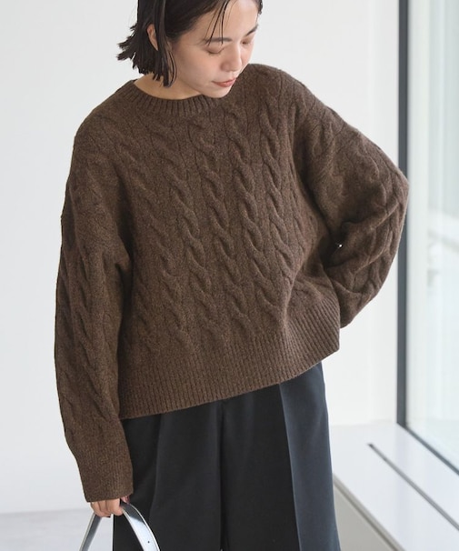 ミドルゲージケーブルニットプルオーバー