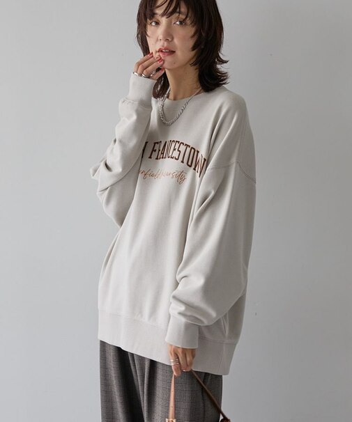 手書き風カレッジロゴ裏毛プルオーバー