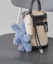 マルチケース ウサギチャーム