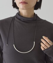 ハーフパイプコードネックレス