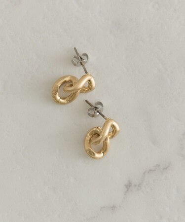 チェーンピアス