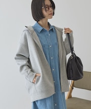 ポンチZIPパーカー