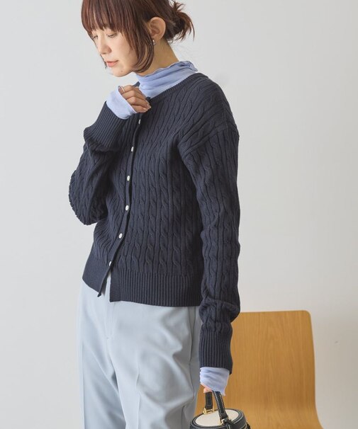 ケーブルニットカーディガン