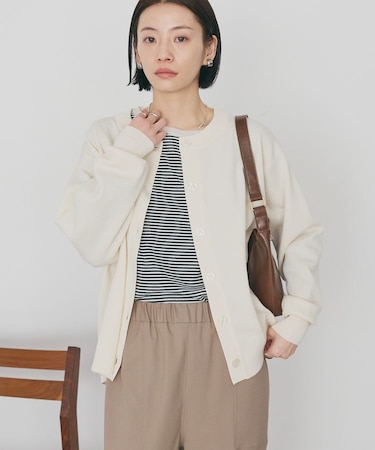 クルーネックニットカーディガン