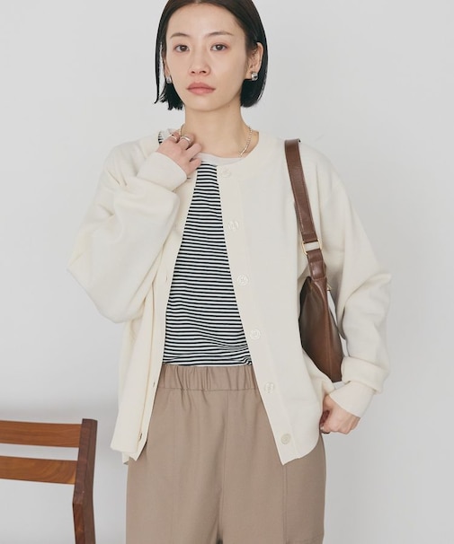 クルーネックニットカーディガン