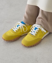 ソフトスニーカー