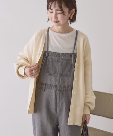 Vネックニットカーディガン