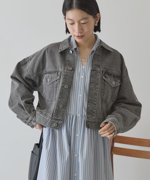 ショート丈デニムジャケット