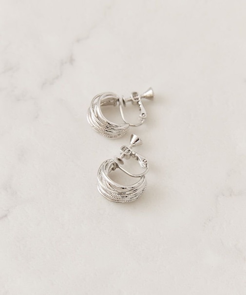 マルチフープライクイヤリング