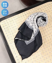 ふるふるひんやり三角ドット柄スカーフ