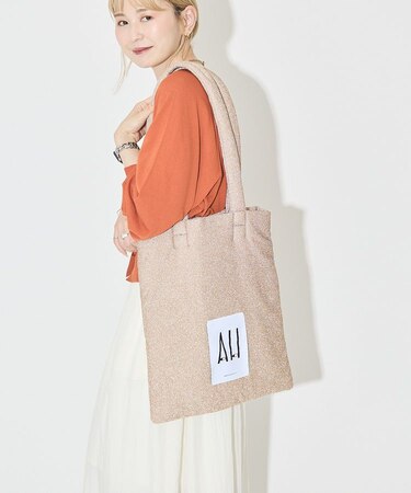 26AWパテッドホリホリトートバッグ