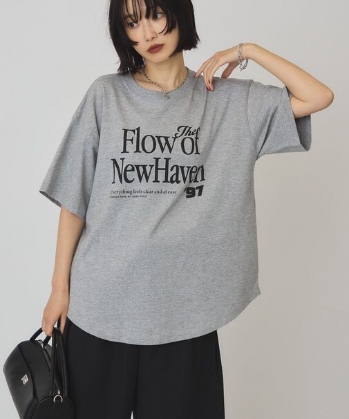 アソートプリント裾ラウンドTシャツ