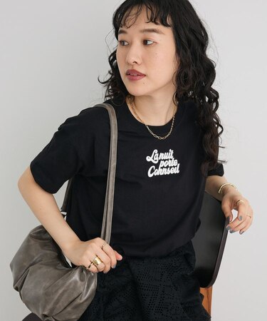 ロゴ刺繍TEE