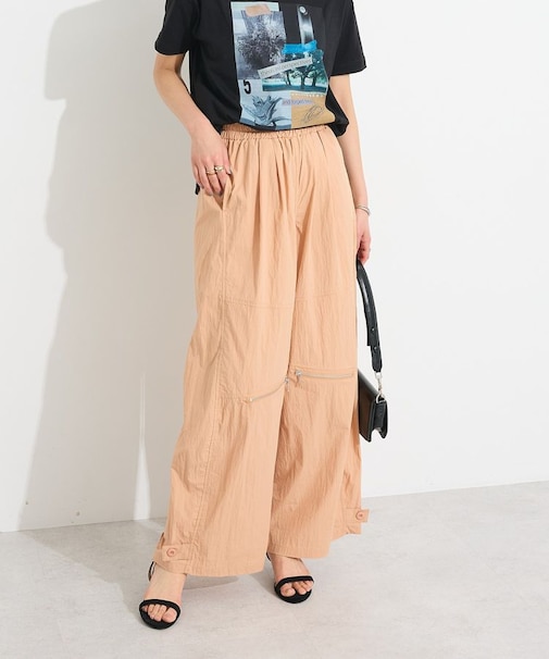 パラシュートカーゴパンツ