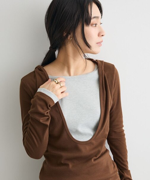 レイヤード風フード付きプルオーバー
