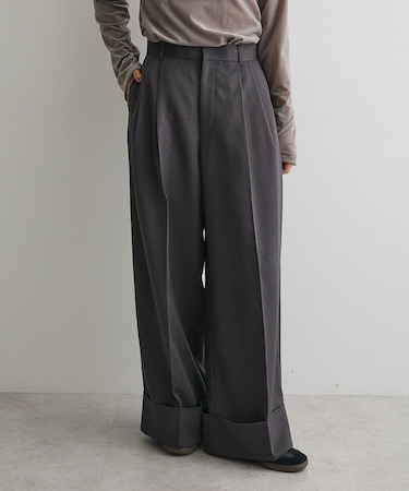 ロールアップパンツ
