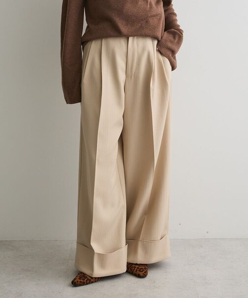 ロールアップパンツ