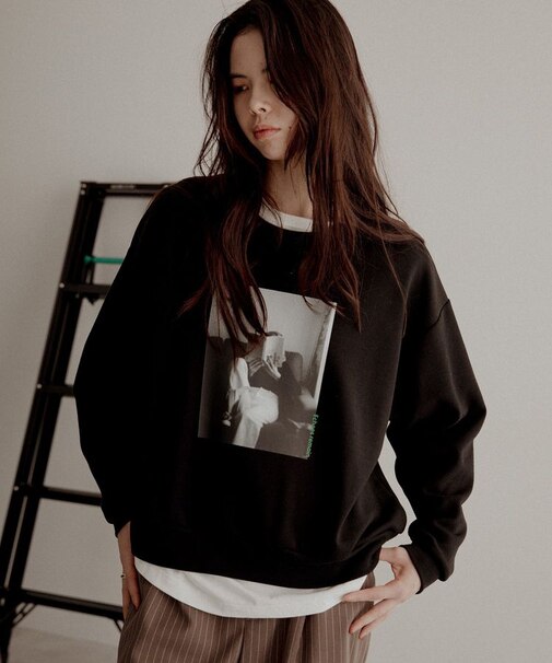 フォトプリントダンボールプルオーバー