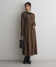 カットアウトニットワンピース