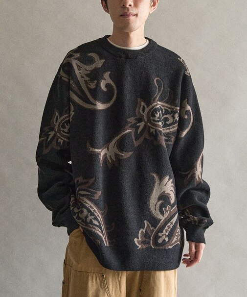 総柄クルーネックニット