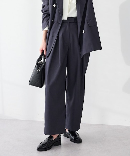 ＜セレモニー＞フロントタックカーブパンツ