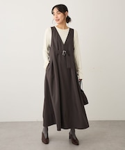 Vネックウェストタックジャンパースカート