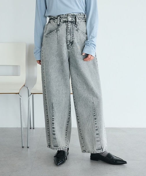 カーブデニムパンツ