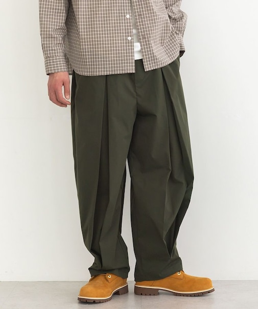 ボックスタックチノパンツ