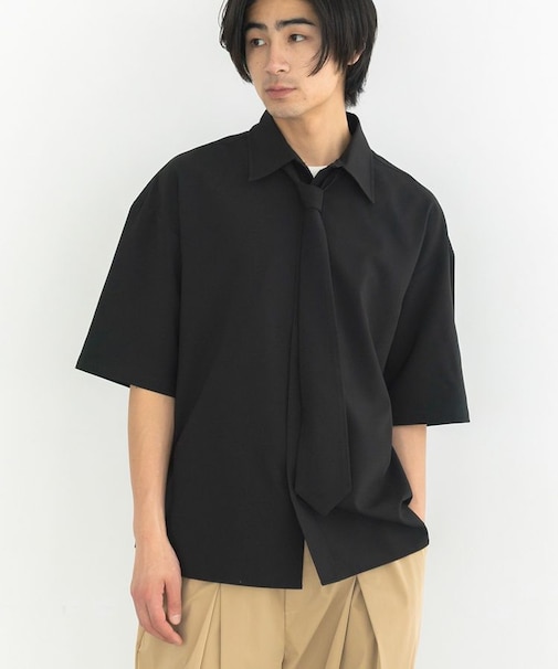 タイ付き半袖シャツ