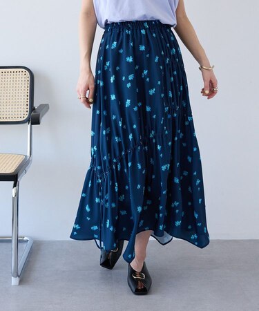ボタニカルプリントデザインスカート