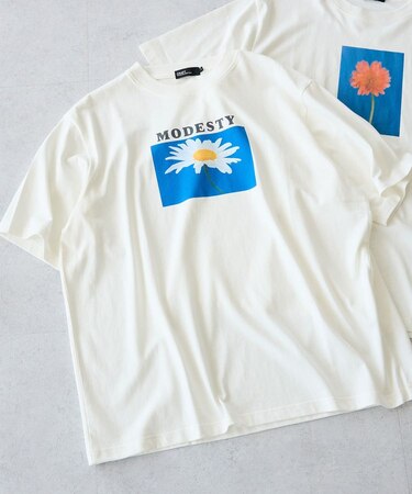 フラワープリントグラフィックTシャツ