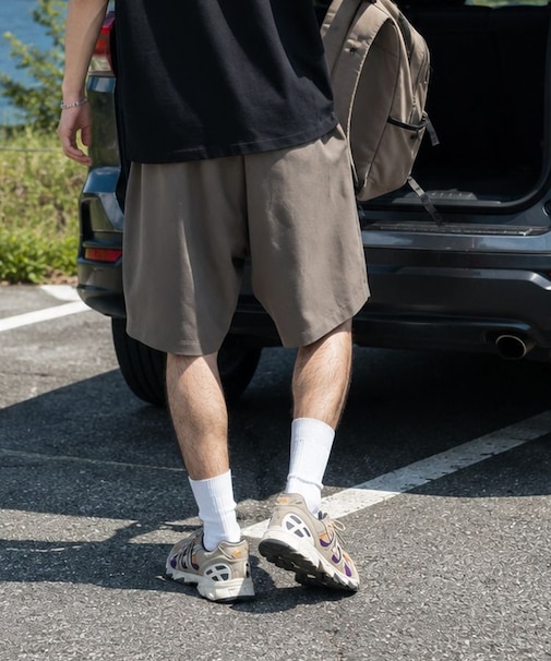 タックイージーショートパンツ