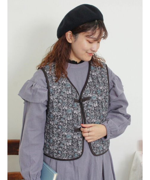 中綿キルトチャイナボタンベスト