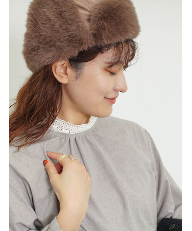 【保温加工】襟レースブラウス