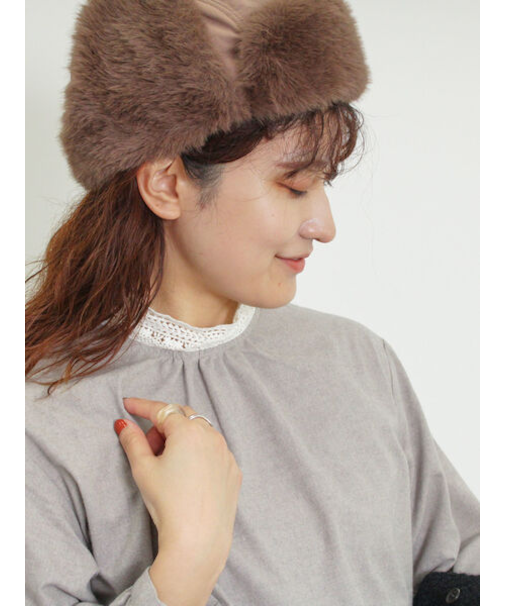 【保温加工】襟レースブラウス