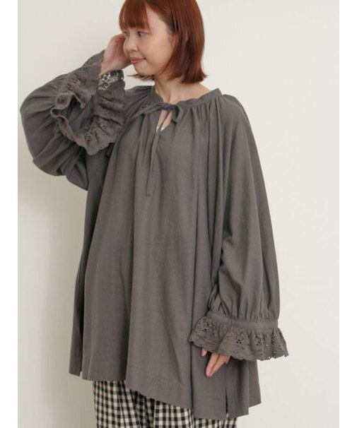 袖口レーススキッパーチュニックブラウス