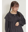 オーバーレース襟ブラウス