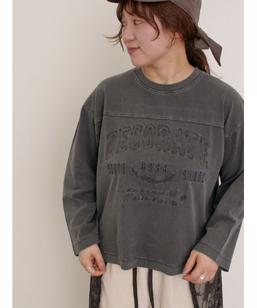 ピグメント加工ロゴ刺繍ロングTシャツ