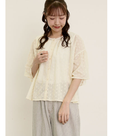 シアー刺繍ブラウス