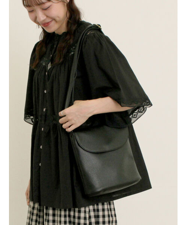バケツ型ショルダーバッグ