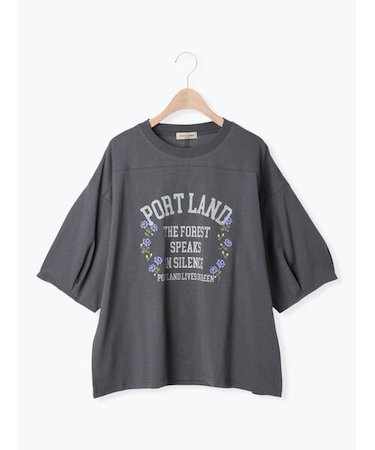 クロス刺繍ロゴプリントTシャツ