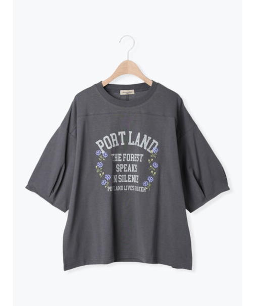 クロス刺繍ロゴプリントTシャツ