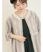 花刺繍切替えブラウス