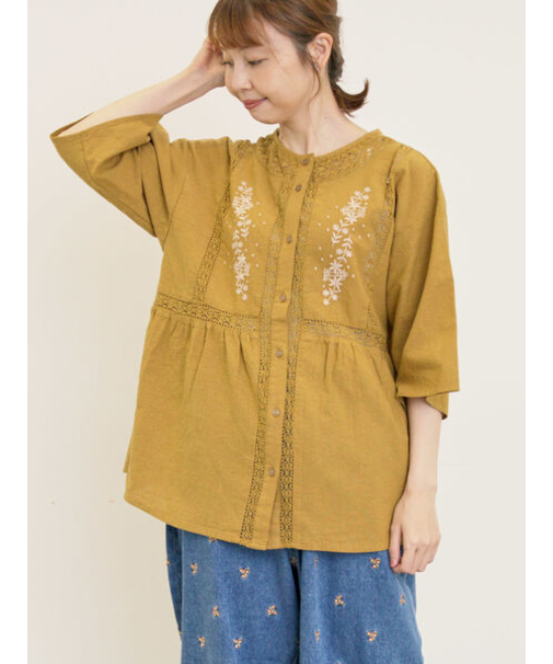 花刺繍切替えブラウス