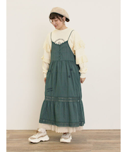 ランダム刺繍入りワンピース