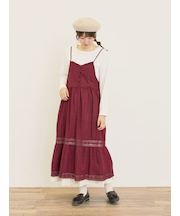 ランダム刺繍入りワンピース