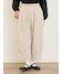ベージュ