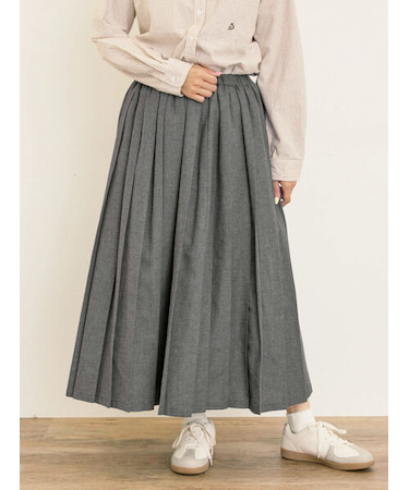 プリーツスカート