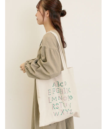 【マカベアリス×Samansa Mos2】刺繍トートバッグ