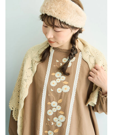 【WEB限定】花柄刺繍ブラウス